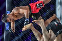 开云体育app-败北首场状态出色，FPX观众沸腾！，Ming重返赛场再创辉煌时刻-开云体育app